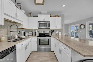 901 Canal Drive, Carolina Beach, NC 28428 – photo 12: 005_img_5760_341