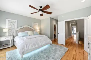 302 Alabama Avenue Unit 2, Carolina Beach, NC 28428 – photo 5: 22_302_alabama_ave_unit_2_022