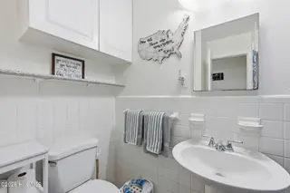 612 Lee Drive, Havelock, NC 28532 – photo 15: 14-web-or-mls-0C0A6107