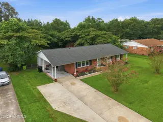 106 Stratford Road, Havelock, NC 28532 – photo 6: 4-web-or-mls-DJI_20260824102052_0288_D_e
