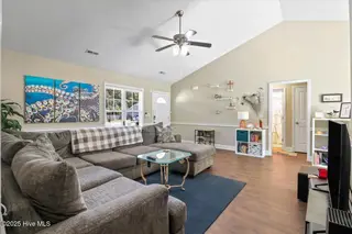 3609 Delesa Court, New Bern, NC 28560 — 3-bedroom home in Pinecrest Estates, New Bern, NC, photo 16 of 29: 15-3609 Delesa Ct-15