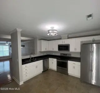 1320 Thomas Langston Road 2, Winterville, NC 28590 – photo 4: Kitchen