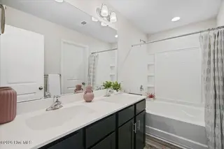 4225 Meadowview Lane, Rocky Mount, NC 27804 — 4-bedroom home in Fairfield, Rocky Mount, NC, photo 22 of 49: 43-4225 Meadowview Ln-43