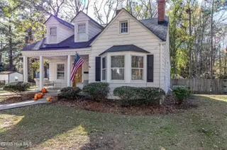 1705 Kenan Street NW, Wilson, NC 27893 — 4-bedroom home in Cavalier Terrace, Wilson, NC, photo 2 of 31: IMG_0305