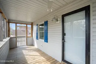 321 NE 59th Street, Oak Island, NC 28465 – photo 11: 58-web-or-mls-DSC05932