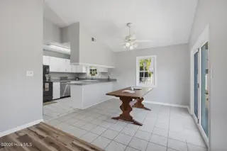 530 Shadowridge Road, Jacksonville, NC 28546 — 4-bedroom home in Brynn Marr, Jacksonville, NC, photo 7 of 32: shadow-8
