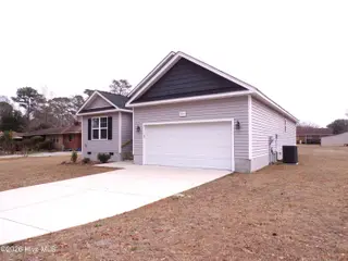310 Green Drive, Goldsboro, NC 27534 – photo 3: Right Side View