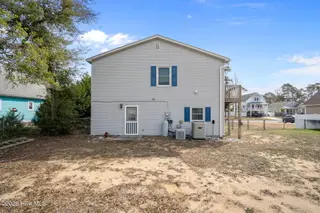 321 NE 59th Street, Oak Island, NC 28465 – photo 5: 61-web-or-mls-DSC05937