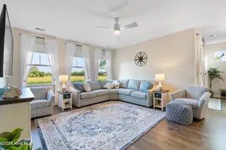 580 Slippery Rock Way, Calabash, NC 28467 — 3-bedroom home in The Farm, Calabash, NC, photo 20 of 46: Living Room