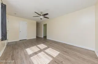 512 Walnut Drive, Jacksonville, NC 28540 – photo 9: 8LIVING