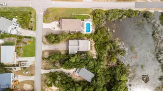 7403 Archers Creek Court, Emerald Isle, NC 28594 – photo 3: 44-web-or-mls-DJI_20250909140606_0177_D