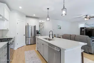 120 E Camp Kiro Road, New Bern, NC 28560 – photo 3: Kitchen