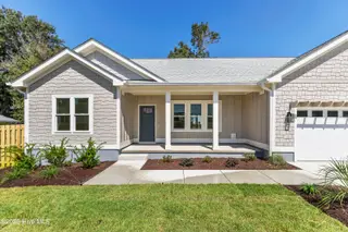 310 Lewis Drive, Carolina Beach, NC 28428 – photo 6: IMG_4718