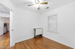 1205 Raleigh Street, Elizabeth City, NC 27909 – photo 12: 40_019__39a6168_declutter_4c412671-fe74-