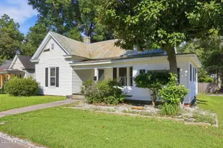 411 Latham Street, Greenville, NC 27834 – photo 3: 3-web-or-mls-IMG_9961