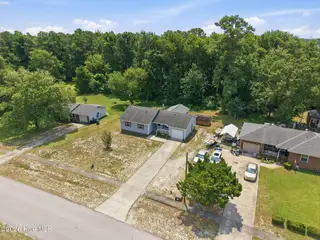 104 Bayberry Road, Newport, NC 28570 – photo 5: 7-web-or-mls-DJI_20260717123129_0254_D