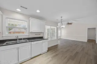 2336 Frink Lake Drive, Southport, NC 28461 – photo 12: 14_kitchen