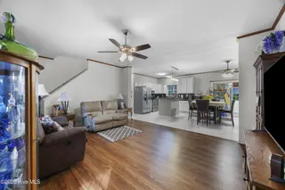 6079 Bell Williams Road, Currie, NC 28435 — 3-bedroom home, Currie, NC, photo 7 of 57: 7_living room