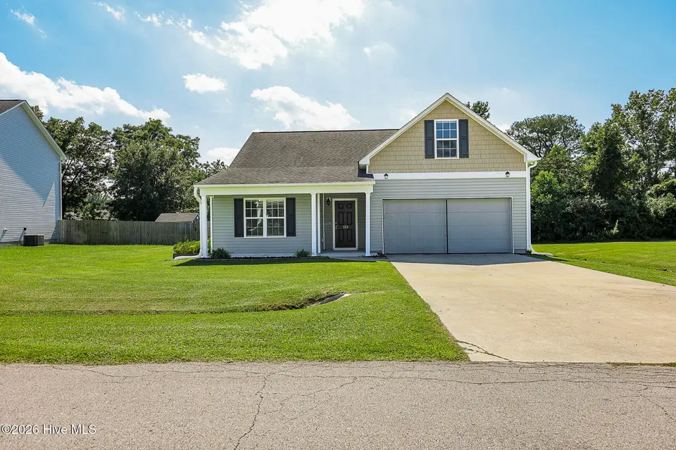 129 Backfield Place, Jacksonville, NC 28540 – photo 1 of 44