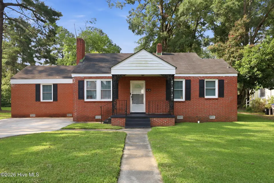 937 Redgate Avenue, Rocky Mount, NC 27801 – photo 1 of 32: 1-web-or-mls-IMG_0011 (1)