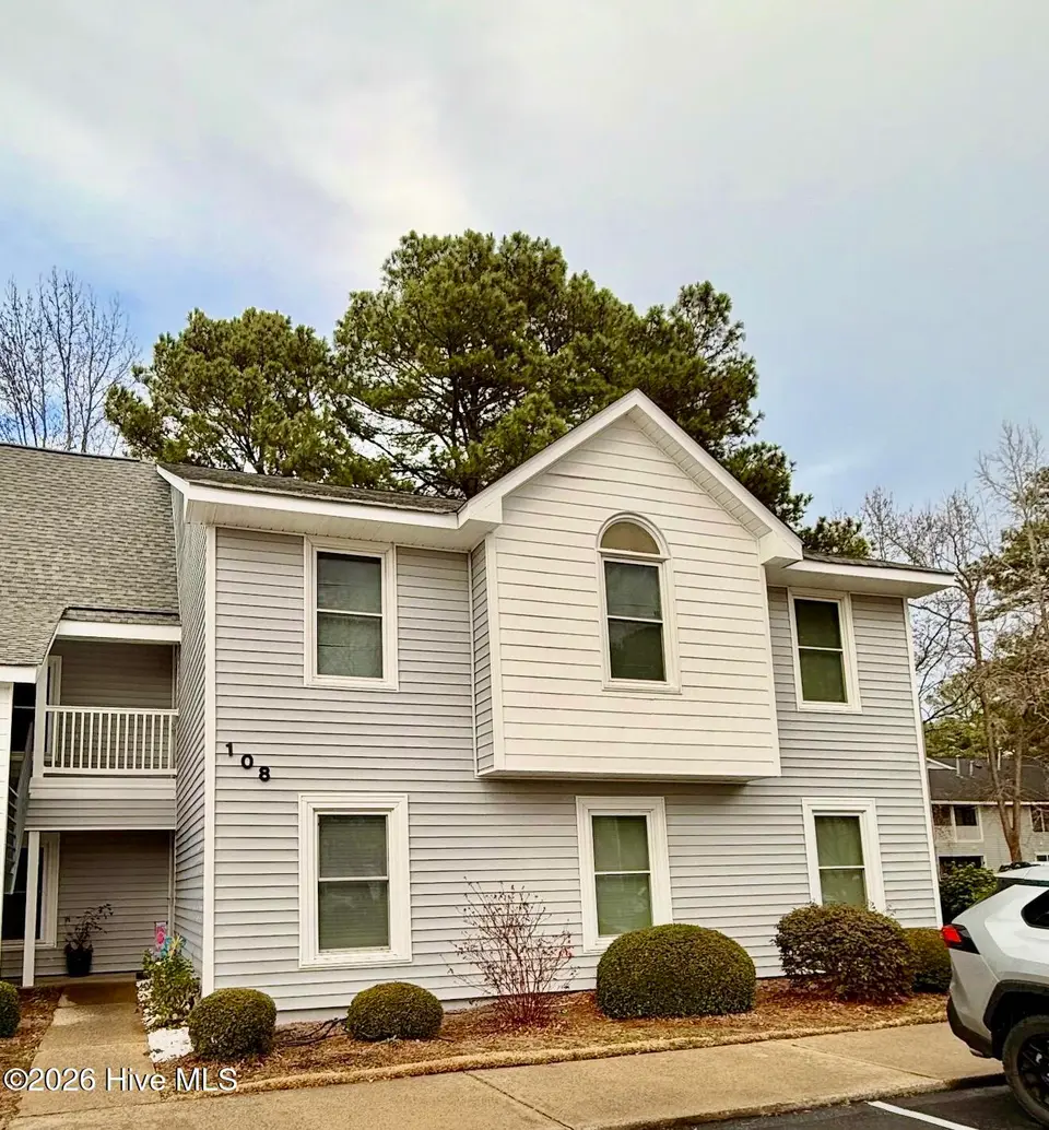 108 W Victoria Court F, Greenville, NC 27834 – photo 1 of 18: IMG_4672