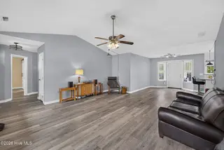 1608 Blue Tick Court, Wilmington, NC 28411 — 4-bedroom home in Quail Woods, Wilmington, NC, photo 5 of 45: 1608BlueTickCourt-20