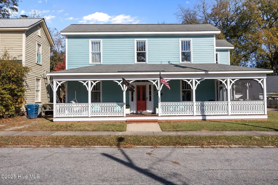 612 E Main Street, Washington, NC 27889 – photo 1 of 74: 1 Main View 612 E Main St