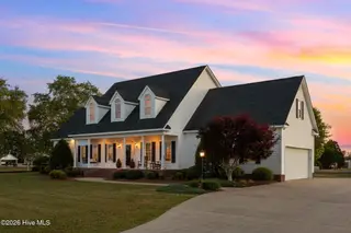 1314 Windbrooke Drive, Grimesland, NC 27837 – photo 2: 2-web-or-mls-IMG_4488