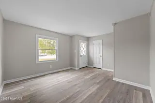 106 Ronny Court, Jacksonville, NC 28546 — 3-bedroom home in Brynn Marr, Jacksonville, NC, photo 2 of 47: 26-web-or-mls-_RAD0922