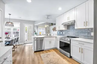 2415 Sapling Circle, Wilmington, NC 28411 – photo 2: Kitchen