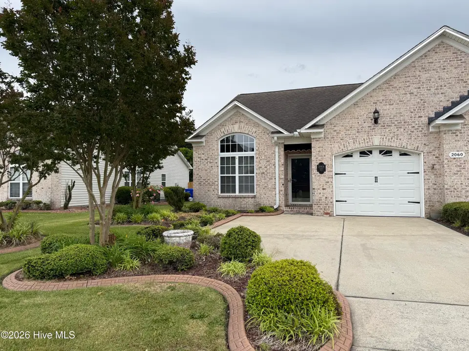 2060 Cambria Drive A, Greenville, NC 27834 – photo 1 of 10: Outside front