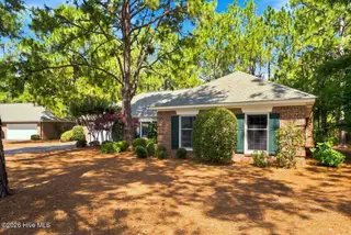 51 King Street, Southern Pines, NC 28387 — 2-bedroom home in Middleton Place, Southern Pines, NC, photo 4 of 18: 05-5_51 King St., Soouthern Pines, NC 28