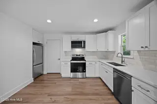 708 Bonham Avenue, Wilmington, NC 28403 – photo 10: 19_kitchen