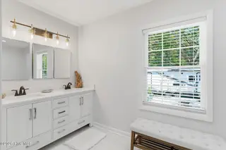 305 River Drive, Southport, NC 28461 – photo 24: 13-Primary Bathroom