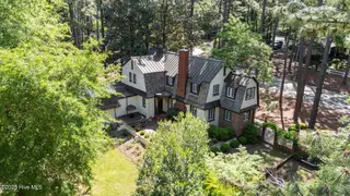 100 S Ridge Street, Southern Pines, NC 28387 – photo 3: 3-web-or-mls-DJI_20250501104416_0359_D