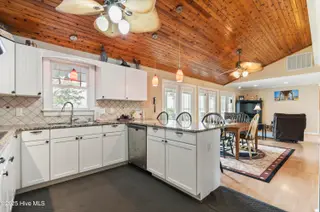 211 Riverside Drive, Sneads Ferry, NC 28460 – photo 24: DSC02611
