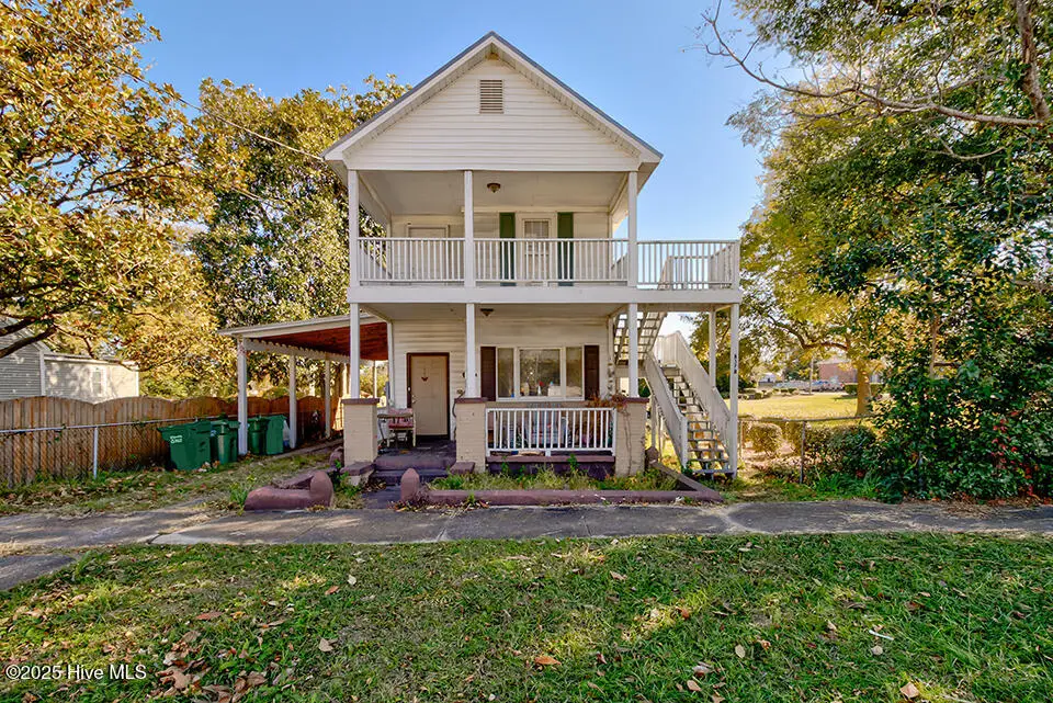 817 S 11th Street, Wilmington, NC 28401 — 3-bedroom home in Dawson-Castle Street, Wilmington, NC, photo 1 of 15