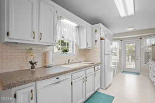58 Crystal Road, Southport, NC 28461 — 3-bedroom home in Sterling Oaks, Southport, NC, photo 14 of 56: 48-web-or-mls-DSC09779