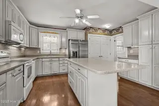 911 Parkside Drive NW, Wilson, NC 27896 – photo 15: 13-web-or-mls-911-parkside-dr-nw-wilson-