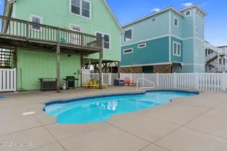 1414 E Beach Drive, Oak Island, NC 28465 – photo 13: 10-web-or-mls-CAMMediaLLC.com (49 of 55)