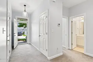 505 Village Green Drive A, Morehead City, NC 28557 – photo 2: Entryway