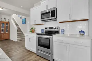 7921 Huron Drive, Wilmington, NC 28412 – photo 5: 005_p3111321_999