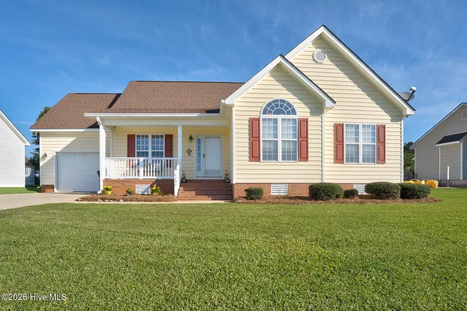 4690 Chippenham Road, Rocky Mount, NC 27804 – photo 1 of 34: 002-4690ChippenhamRoad-RockyMount-NC-278