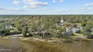 211 S River Drive, Beaufort, NC 28516 – photo 10: 9-web-or-mls-DJI_20241115131144_0978_D