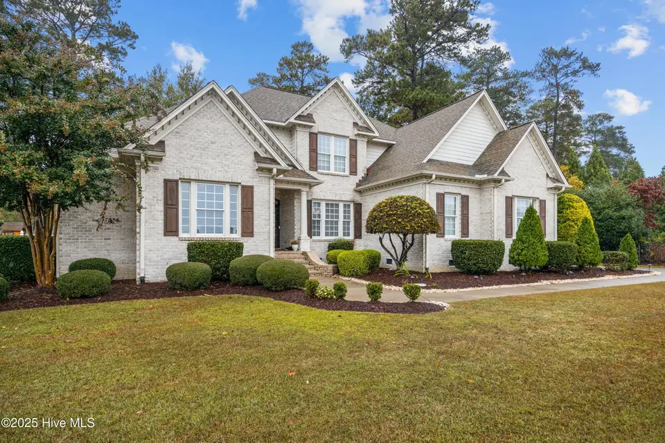 900 Chesapeake Place, Greenville, NC 27858 – photo 1 of 49: Front View
