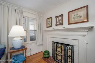 123 Crescent Drive, Beaufort, NC 28516 – photo 7: Living room