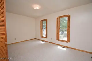 112 James Drive, Emerald Isle, NC 28594 – photo 20: Second Bedroom