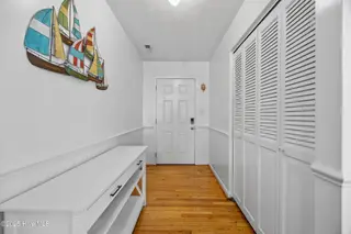 603 Oakwood Avenue, Jacksonville, NC 28546 – photo 10: 11_foyer