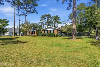 216 Lands End Road, Morehead City, NC 28557 — 3-bedroom home in Spooners Creek, Morehead City, NC, photo 3 of 65: 216 Lands End _ Interior-Exterior (38 of