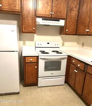 2110 Shamrock Drive E, Wilson, NC 27893 – photo 5: Kitchen